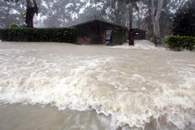 Flooding on the Gold Coast. Wardoo Street, Southport.