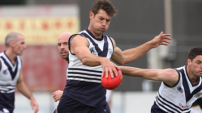 Matt Dennis in action for Bundoora. Picture: Ian Currie