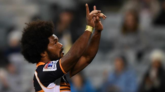 Henry Speight of the Brumbies celebrates after scoring a try during the Round 16 Super Rugby match between the Brumbies and the Sunwolves at GIO Stadium in Canberra, Sunday, June 3, 2018. (AAP Image/Lukas Coch) NO ARCHIVING, EDITORIAL USE ONLY