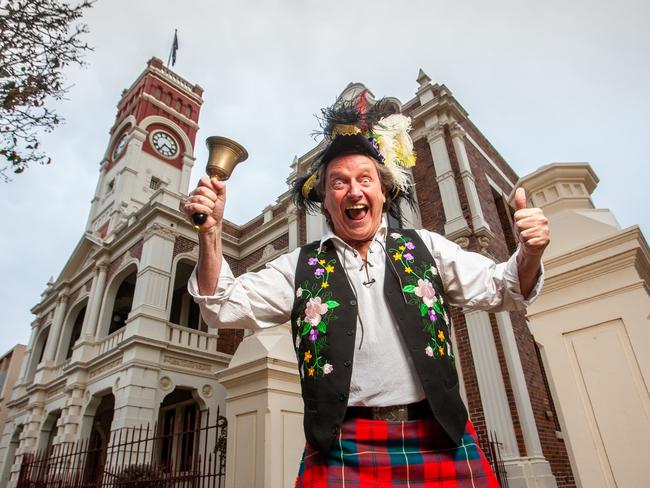 96-decibel shout: Toowoomba town crier named best in Australia