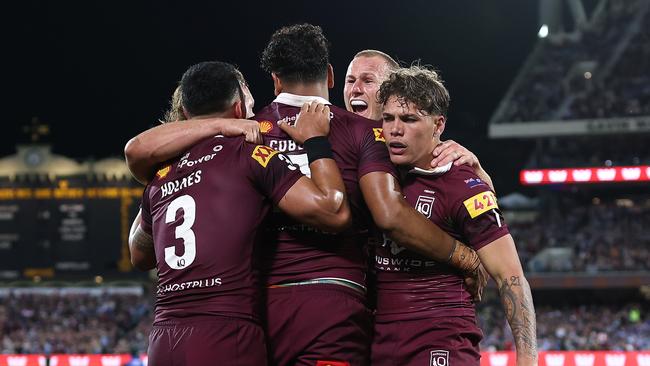 Adelaide, AUSTRALIA – MAY 31: Selwyn Cobbo of the Maroons celebrates with teammates after scoring a try during game one of the 2023 State of Origin series between the Queensland Maroons and New South Wales Blues at Adelaide Oval on May 31, 2023 in Adelaide, Australia. (Photo by Cameron Spencer/Getty Images)