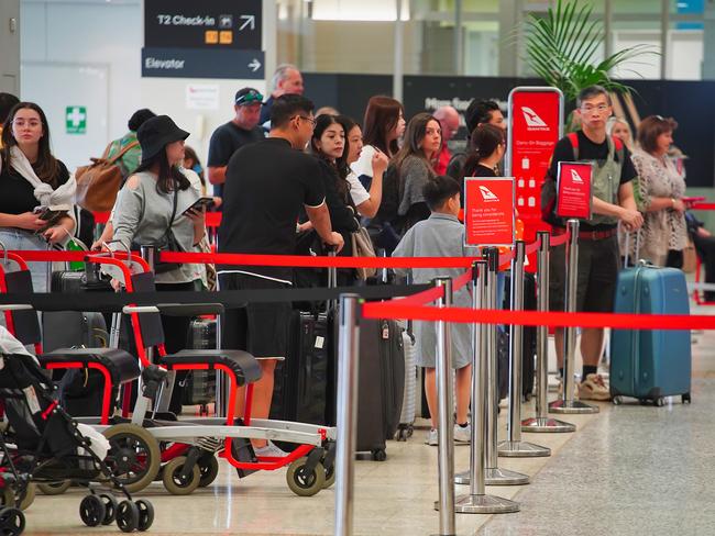 MELBOURNE AUSTRALIA - NewsWire Photos DECEMBER 13, 2024: Generic photo of Qantas terminal and Tullamarine Airport. Qantas engineers are targeting one of the busiest travel days of the year to stage another strike in their ongoing campaign for a 25 per cent pay rise., Picture: NewsWire / Luis Enrique Ascui