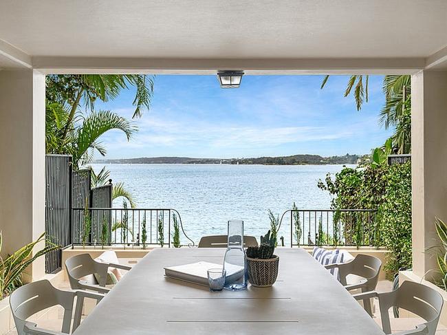 Mark and Lynda Kerry are whispered to be the mystery buyers of Sydney’s skinniest harbourfront property in Darling Point.