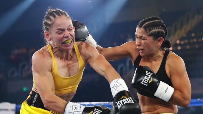 Viviana Ruiz Corredor punches Bec Moss during their bout at WIN Entertainment Centre. Picture: Getty Images