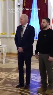 Zelensky welcomes Joe Biden to Kyiv
