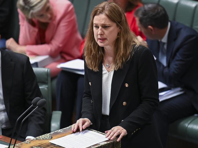 Housing Minister Julie Collins says it’s fanastick that regional Victorians are taking advantage of the targeted support. Picture: Martin Ollman