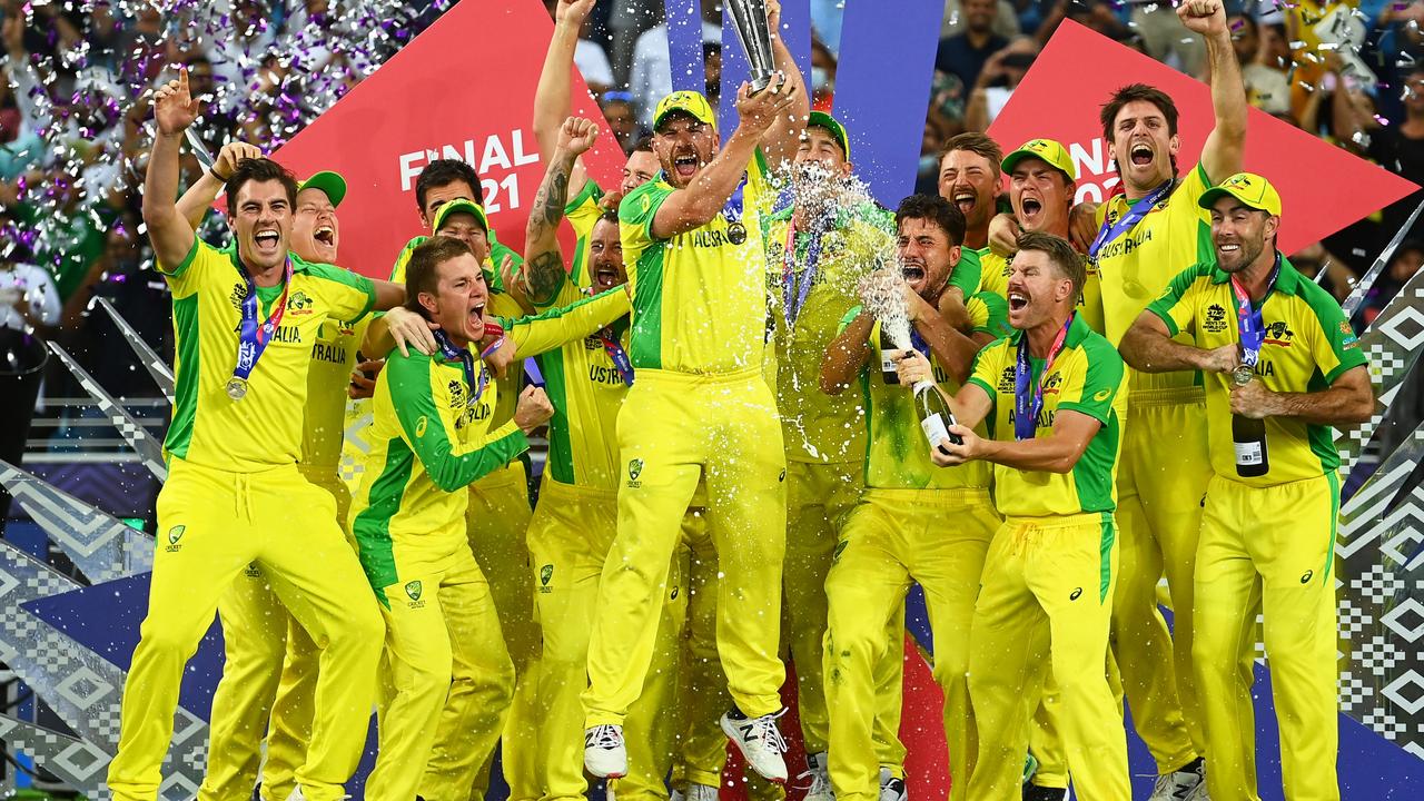 Ricky Ponting believes Australia will play India in the World Cup final, while adding that Aaron Finch is still under pressure to hold his sport. Photo: Getty Images