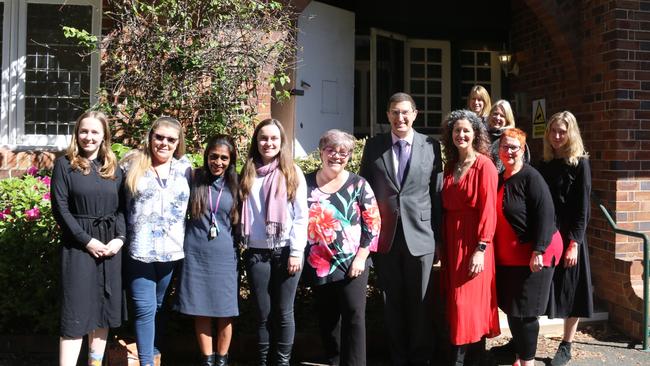 Women's Shelter volunteers with Julian Leeser outside Beecroft House.