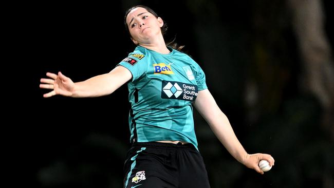 Bundy’s Lucy Hamilton made her debut for the Brisbane Heat on Wednesday October 27. Photo by Bradley Kanaris/Getty Images