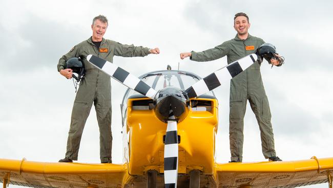 Pilot Stephen Gale and comedian Tommy Little for AnyFoolCanFly.com. Picture: Jason Edwards