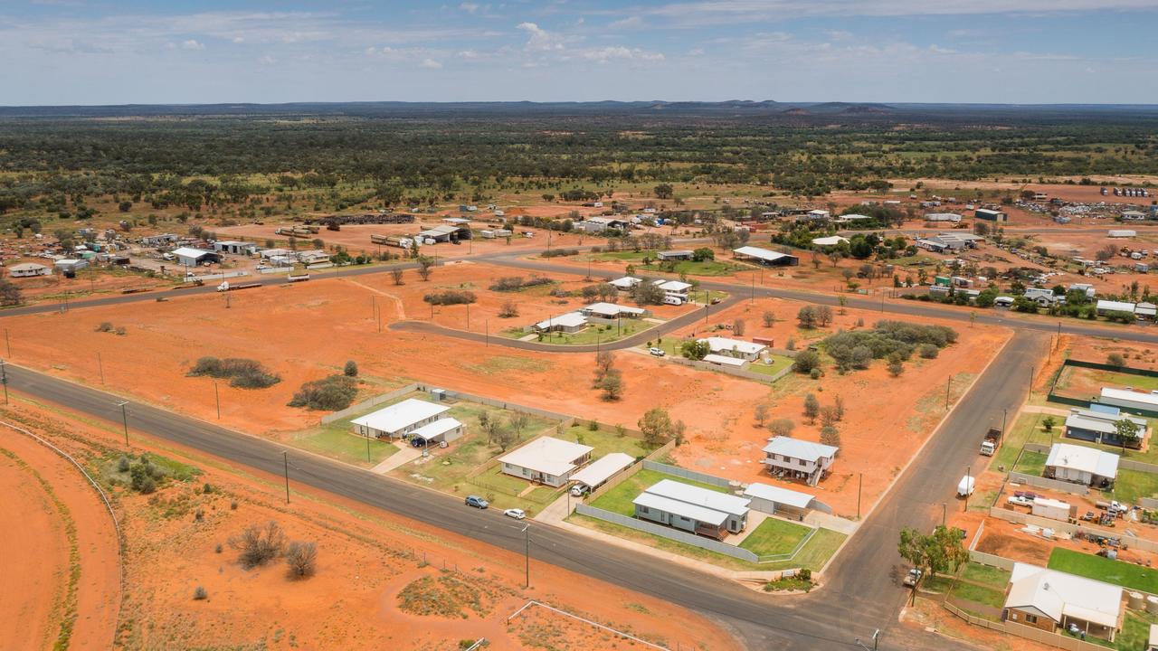 Drone shots of Quilpie's Curlew Estate where land has been sold for new housing. Picture: Supplied.