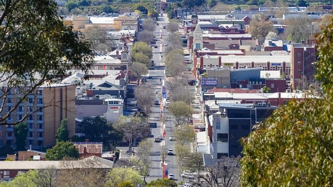 The men were allegedly Dean Street Albury. Picture: Simon Dallinger
