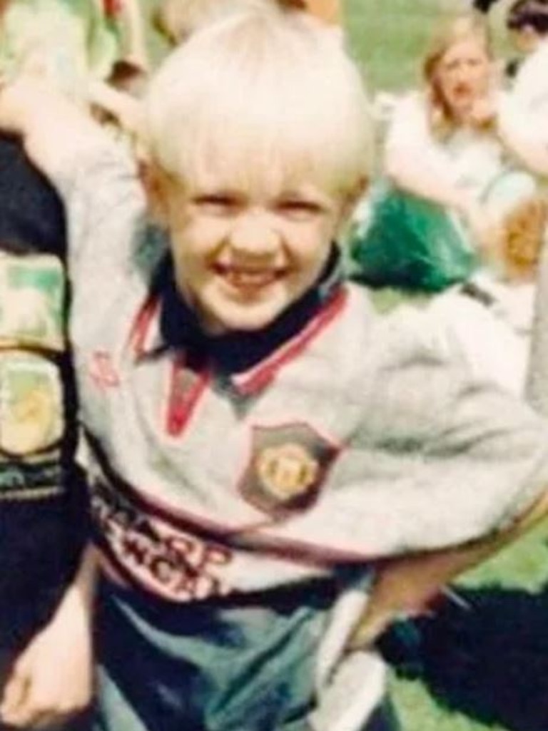 As a youngster, McGregor was most passionate about football, in particular Manchester United, but joined a boxing gym at age 12 where he began to fall in love with the fight game.