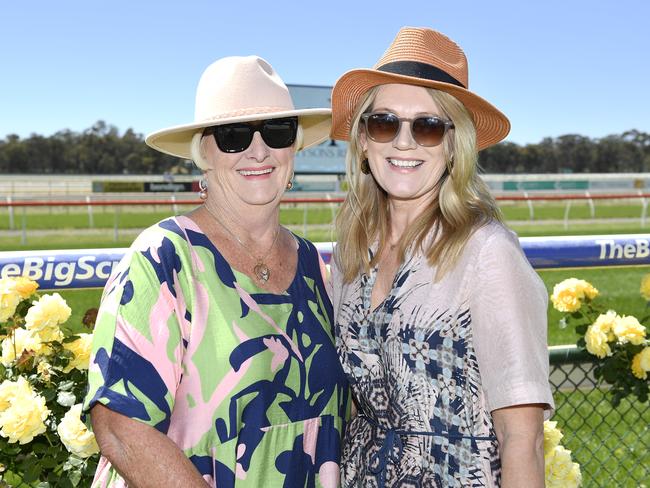 Apiam Bendigo Cup was held at Bendigo Racecourse, Bendigo, Victoria, on Wednesday, October 30th, 2024. Pictured enjoying the horse racing carnival are Chris and Liz. Picture: Andrew Batsch