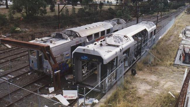 <s1>Pictured in 1996 at Dunheved Station are carriages N5127 and C3866, no longer there. Photo by Rolfe Bozier, courtesy of nswrail.net</s1>                        <source/>