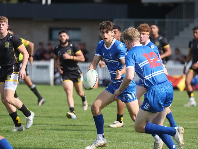 St Dominic's College (Blue) v Bass Hill HS. Picture: Tim Hunter.