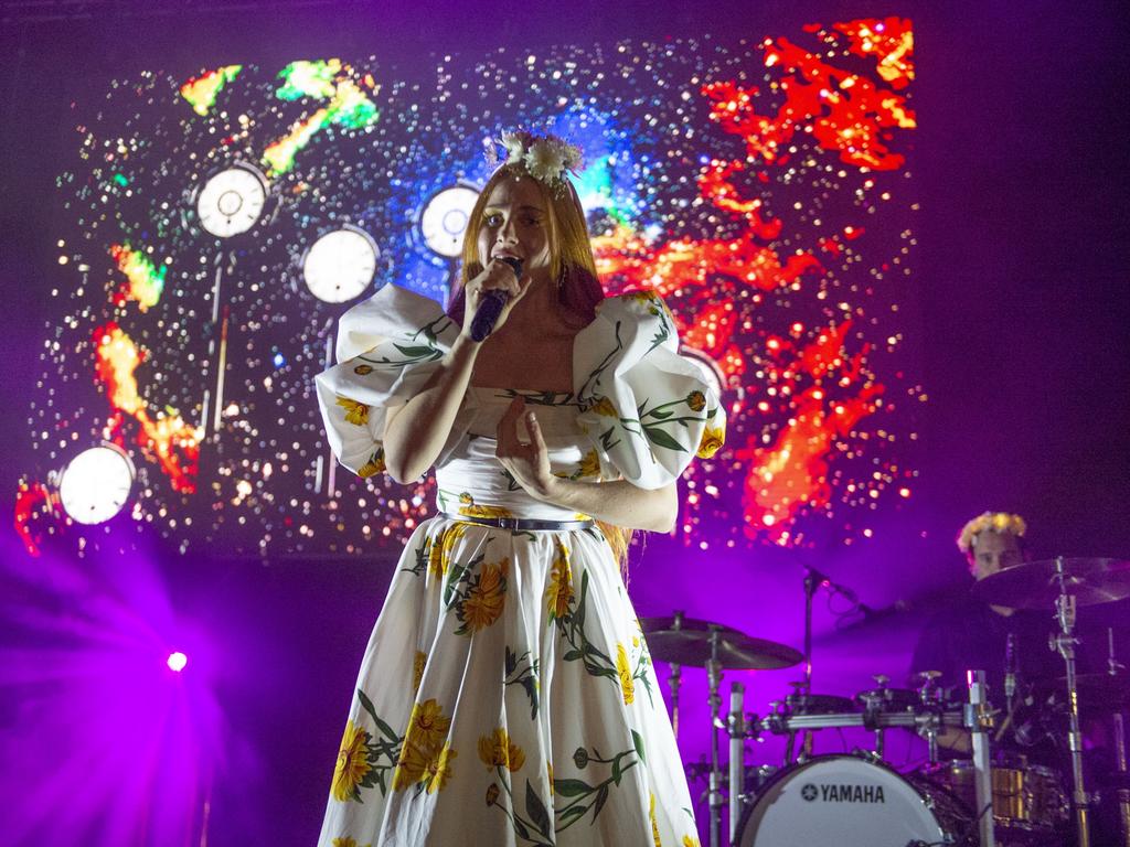 Friday nights headline act Vera Blue performs at the Toowoomba Carnival of Flowers Festival of Food and Wine. Friday, September 9, 2022. Picture: Nev Madsen.