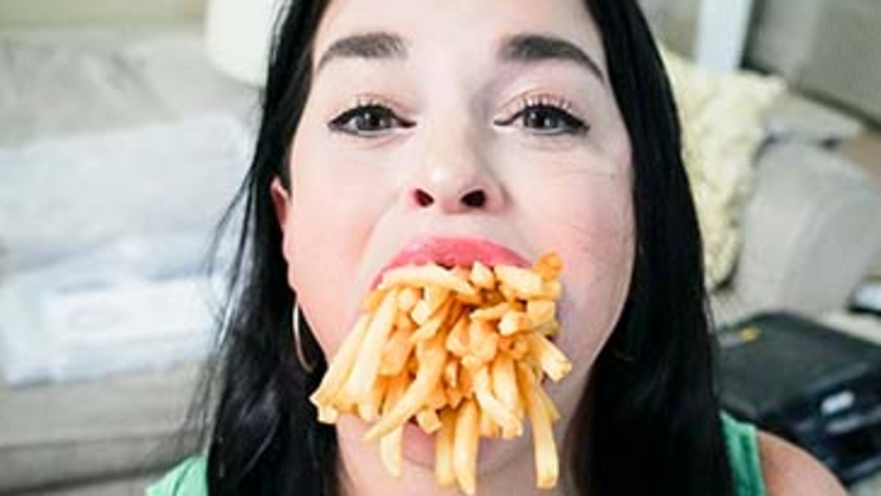 Samantha Ramsdell Wins Guinness Record For The Worlds Largest Mouth Gape Of A Female The