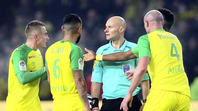 Ligue 1 Referee Kicks Player Suspension Punishment Au — Australias Leading News Site