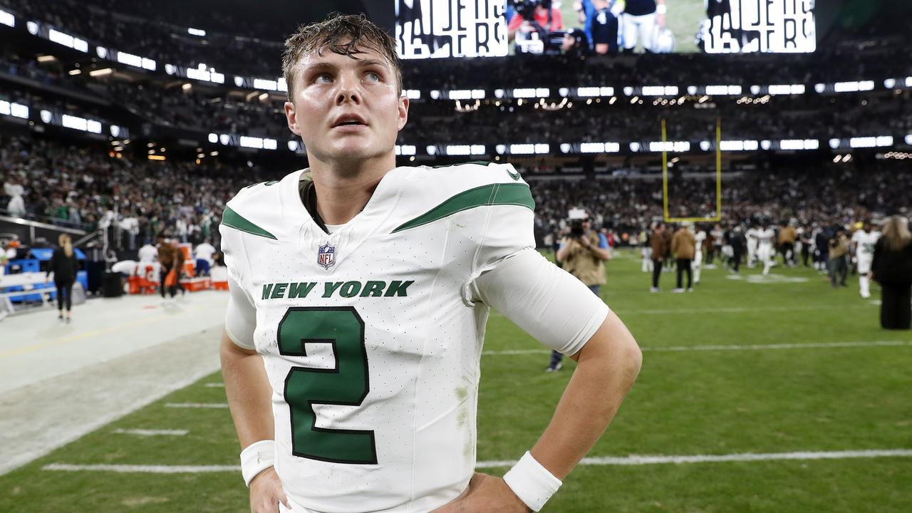 LAS VEGAS, NEVADA – NOVEMBER 12: Quarterback Zach Wilson #2 of the New York Jets walks off the field after the Las Vegas Raiders defeated the Jets to win the game at Allegiant Stadium on November 12, 2023 in Las Vegas, Nevada. (Photo by Steve Marcus/Getty Images)