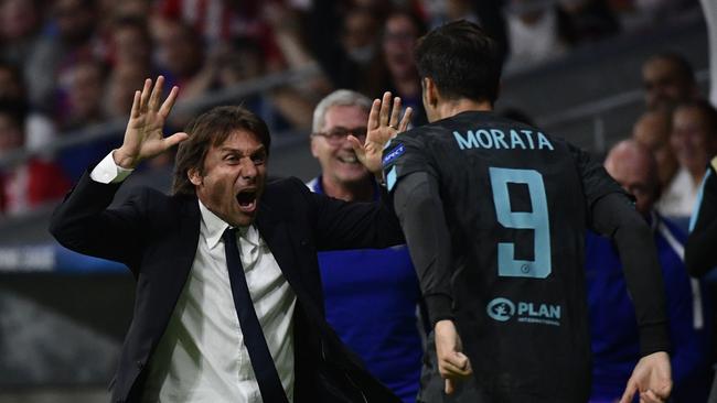 Chelsea's Italian head coach Antonio Conte (L) celebrates with Chelsea's Spanish striker Alvaro Morata (R).