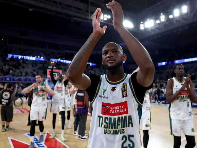 MELBOURNE, AUSTRALIA - DECEMBER 23: Milton Doyle of the Jackjumpers celebrates winning the round 13 NBL match between Melbourne United and Tasmania Jackjumpers at John Cain Arena, on December 23, 2024, in Melbourne, Australia. (Photo by Josh Chadwick/Getty Images)