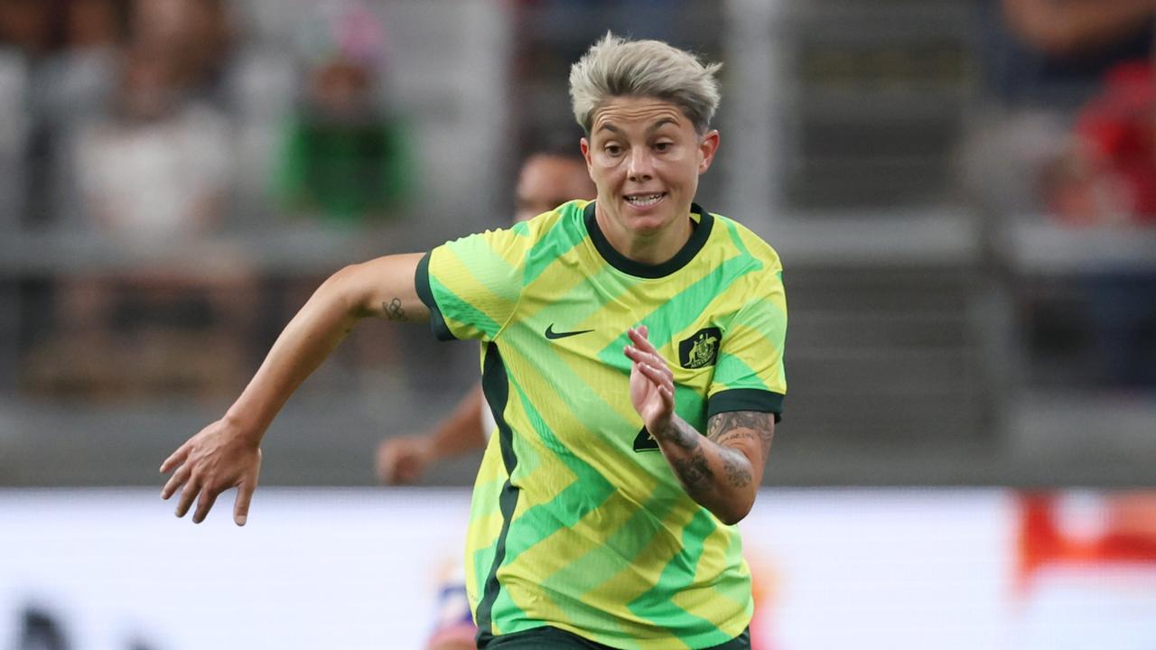 Michelle Heyman chases the ball against the US. Photo by Chris Coduto/Getty Images