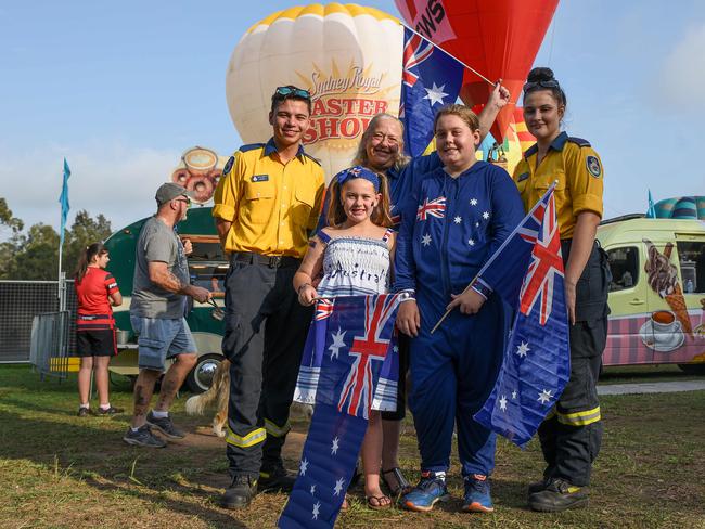 Photo of Shaun millwood Maria onions; Tia Lloyd 8; Zac lloyd 12 Jess weissflog at Australia Day at Parramatta Park On 26.01.2020.(Daily Telegraph / Flavio Brancaleone)