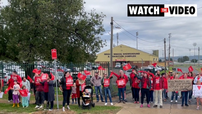 Wagga Teacher Strike out in force