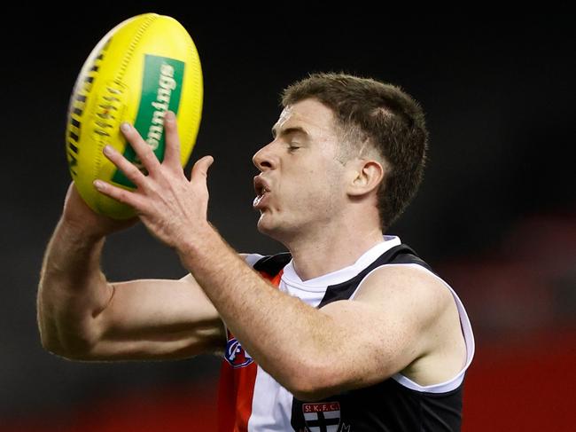 MELBOURNE, AUSTRALIA - AUGUST 07: Jack Higgins of the Saints in action during the 2021 AFL Round 21 match between the St Kilda Saints and the Sydney Swans at Marvel Stadium on August 7, 2021 in Melbourne, Australia. (Photo by Michael Willson/AFL Photos via Getty Images)