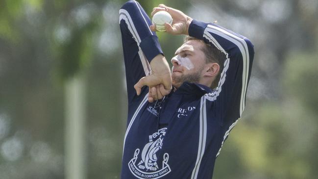 Carlton’s Eddy O'Sullivan is a fine one-day bowler. Picture: Valeriu Campan