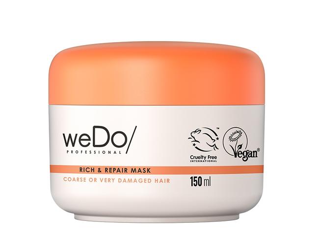 Wella Professional hair mask.