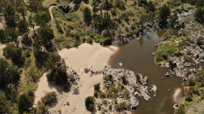 A 21-year-old man has drowned at Pine Island in Canberra's south., Picture: ABC