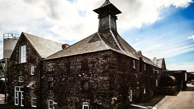 The building of Bladnoch Distillery.