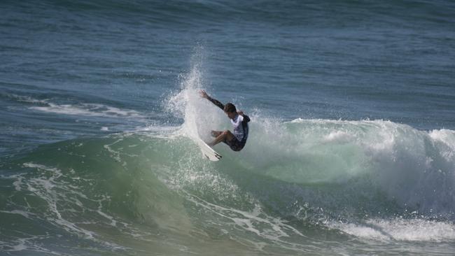 Liam O'Brien in the 2019 Australian Boardriders Battle National Final. Picture: WSL