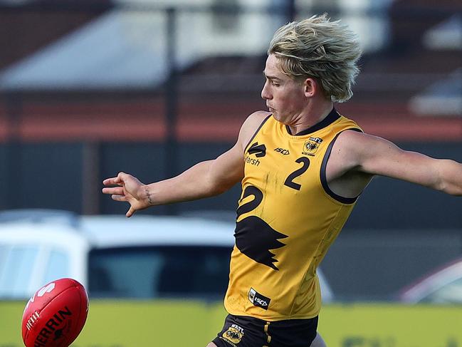 ADELAIDE, AUSTRALIA - JUNE 16: Luke Urquhart of Western Australia during the 2024 Marsh AFL Championships U18 Boys match between South Australia and Western Australia at Alberton Oval on June 16, 2024 in Adelaide, Australia. (Photo by Sarah Reed/AFL Photos via Getty Images)