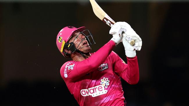 SYDNEY, AUSTRALIA - DECEMBER 26: Moises Henriques of the Sixers bats during the Men's Big Bash League match between the Sydney Sixers and the Melbourne Stars at Sydney Cricket Ground, on December 26, 2022, in Sydney, Australia. (Photo by Brendon Thorne/Getty Images)