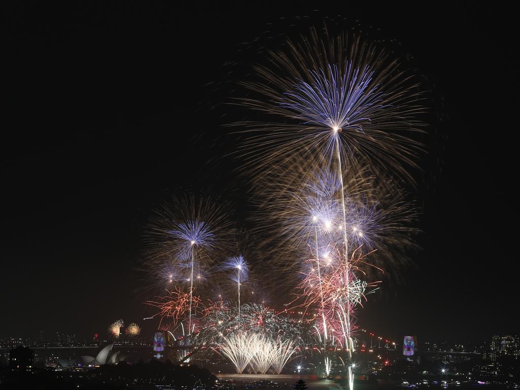 The 9pm NYE Fireworks seen from Dover Heights Pictures: Toby Zerna