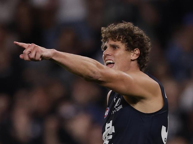 Charlie Curnow often calls for teammates to clear out. Picture: Darrian Traynor/Getty Images