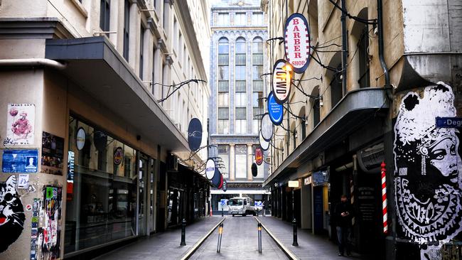 On Sunday, Melbourne’s famed Degraves St cafe strip was devoid of life. Picture: NCA NewsWire/Luis Ascui