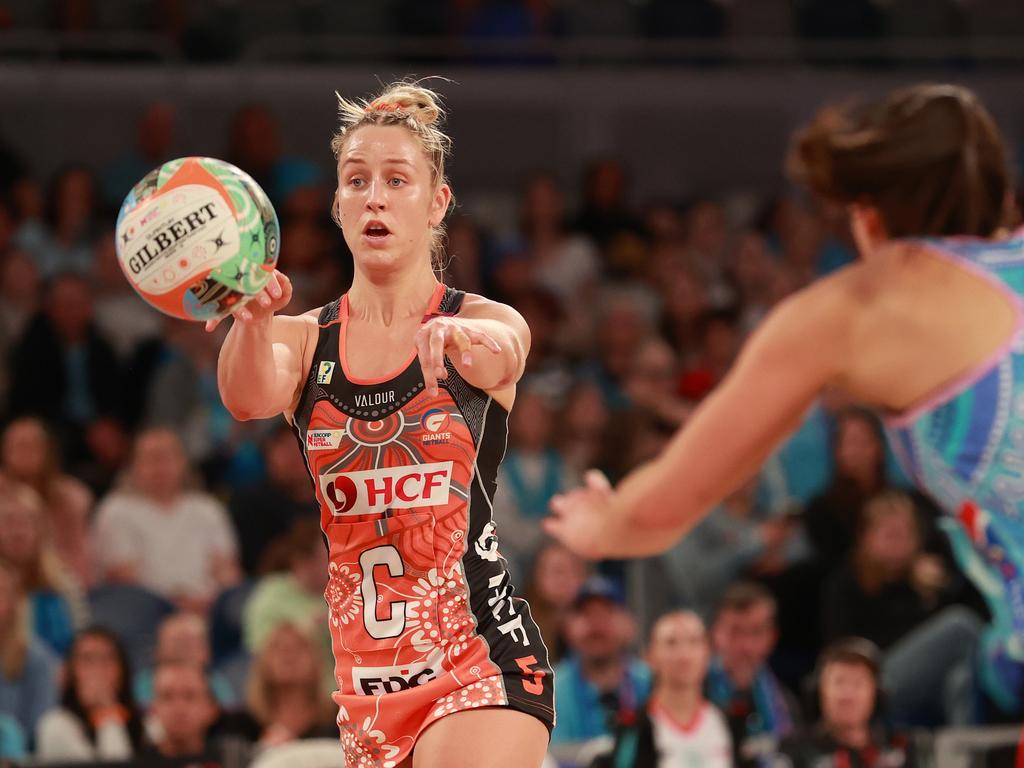 Super Netball Round 7: Lightning extends Queensland derby dominance ...