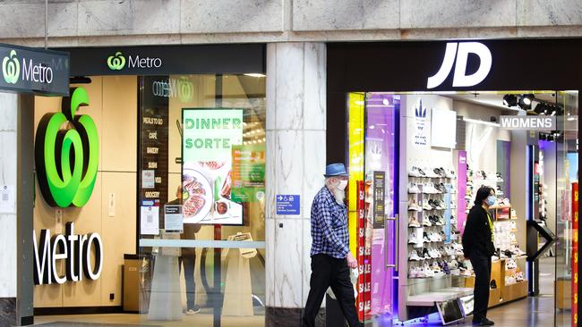 Woolworths shoppers are picking up cheaper food, such as frozen and tinned, to help their money go further in the face of rising inflation. Picture: Gaye Gerard/NCA NewsWire