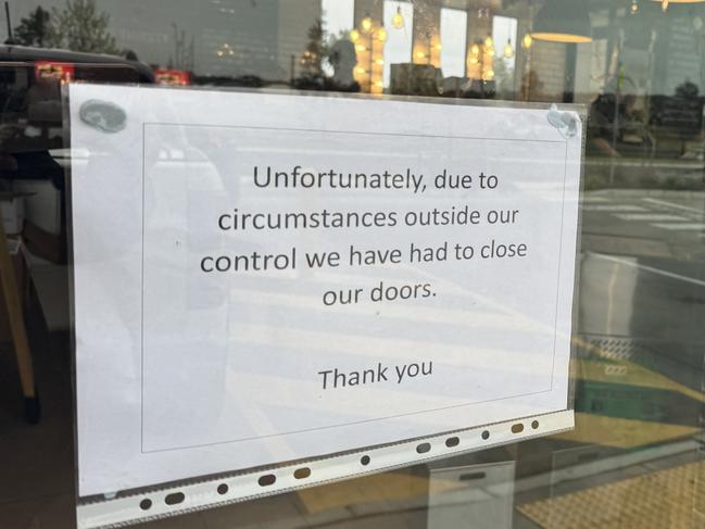 Carl's Jr Armstrong Creek closure.