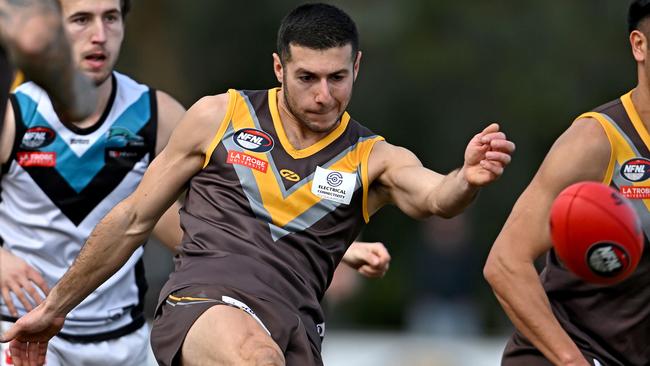 Michael Tabacco in action for Thomastown. Picture: Andy Brownbill