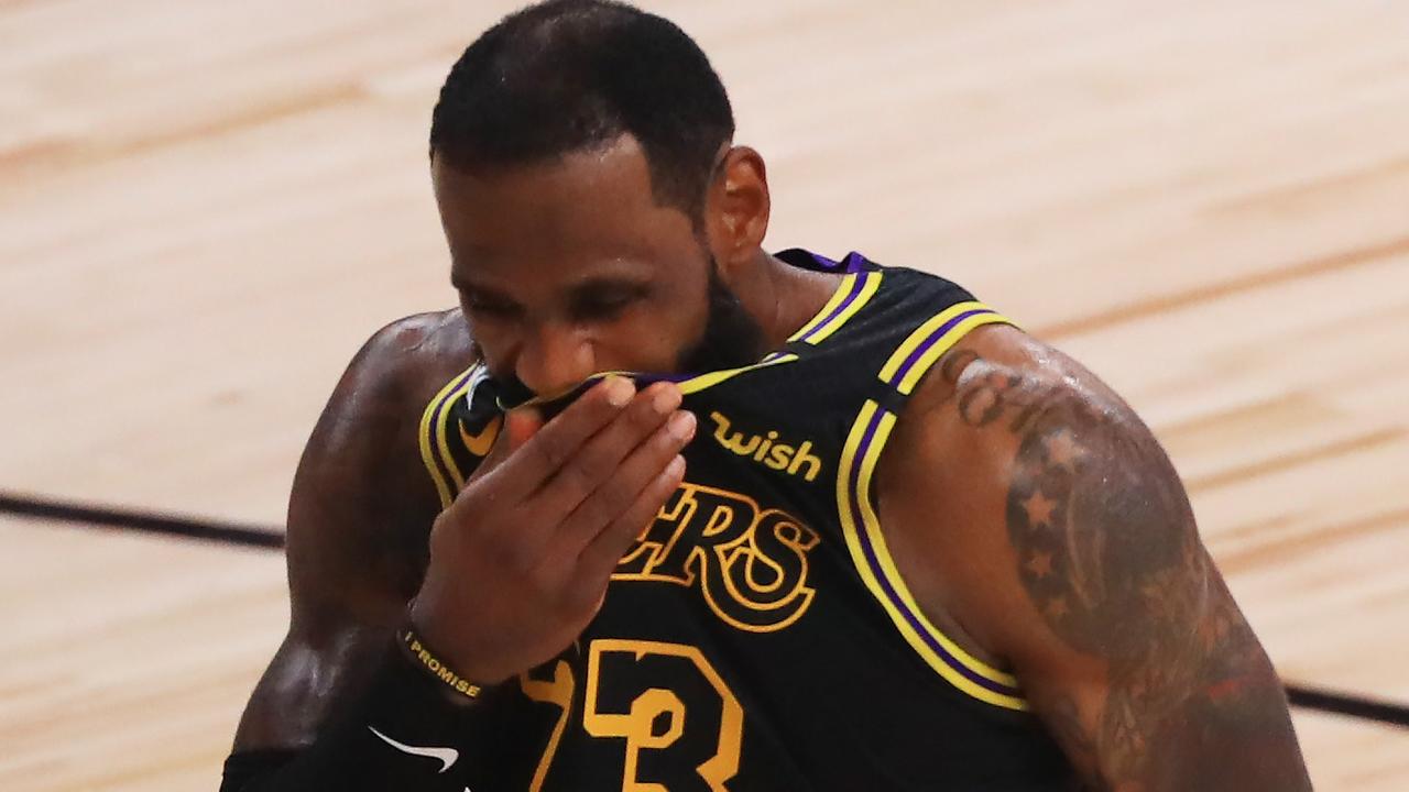 LeBron James made the right play. But the Lakers lost.