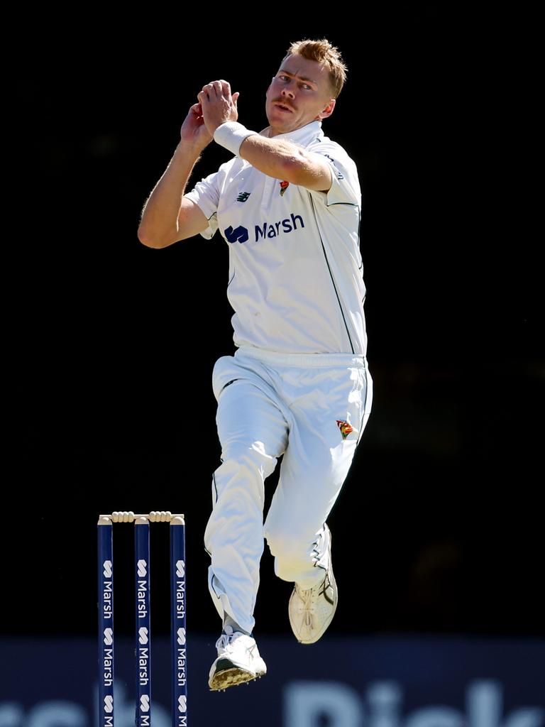 Riley Meredith would be the latest in a host of Australians playing County Cricket. Picture: Getty Images