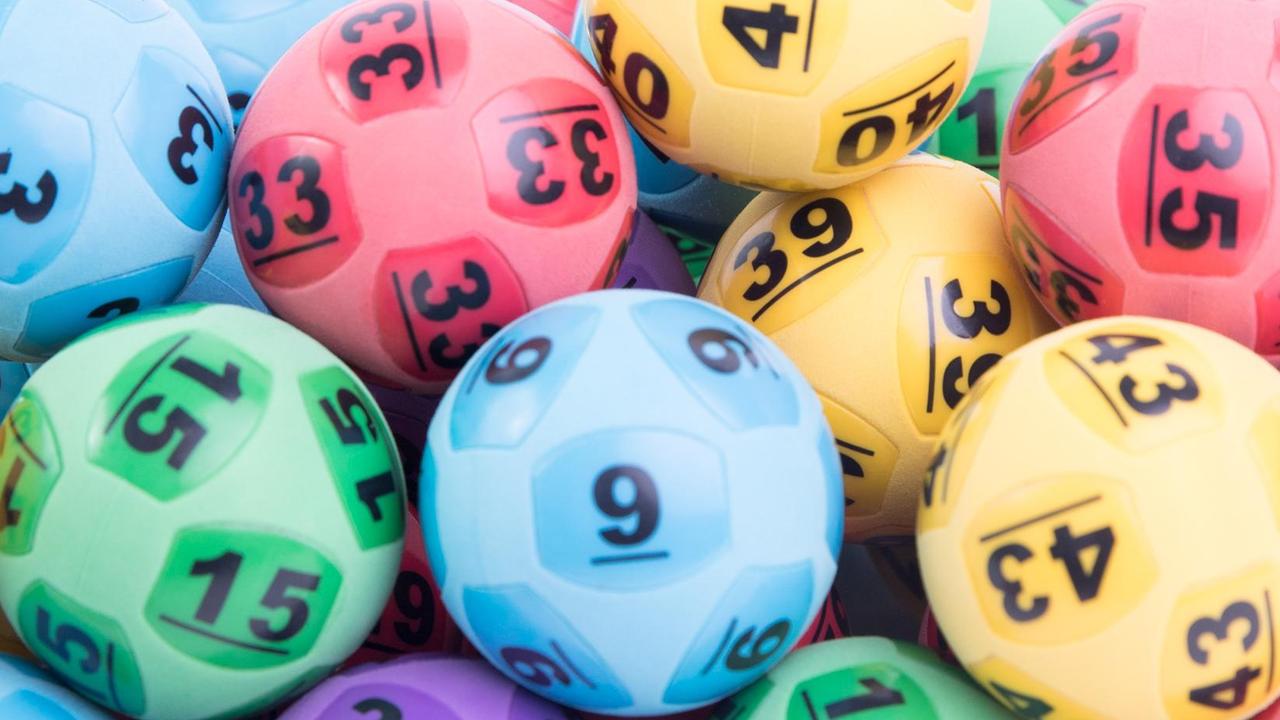 Winning lotto tickets bought at Victoria Point and Capalaba yet to