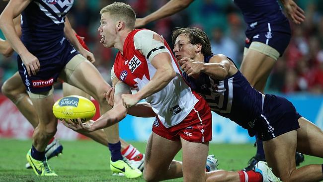 Swan Dan Hannebery wins the ball at ground level. Picture: Phil Hillyard