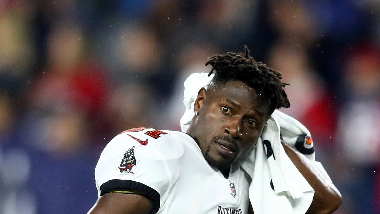 FOXBOROUGH, MASSACHUSETTS - OCTOBER 03: Antonio Brown #81 of the Tampa Bay Buccaneers looks on against the New England Patriots during the second quarter in the game at Gillette Stadium on October 03, 2021 in Foxborough, Massachusetts. (Photo by Adam Glanzman/Getty Images)