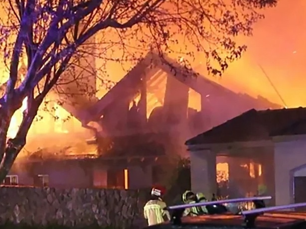 A roaring fire took hold of the Northwood mansion. Picture: 9 News